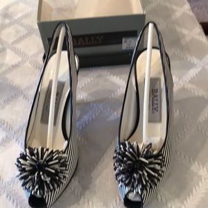 Bally made in Italy black & white pin striped sling back heels w/pompon detail
